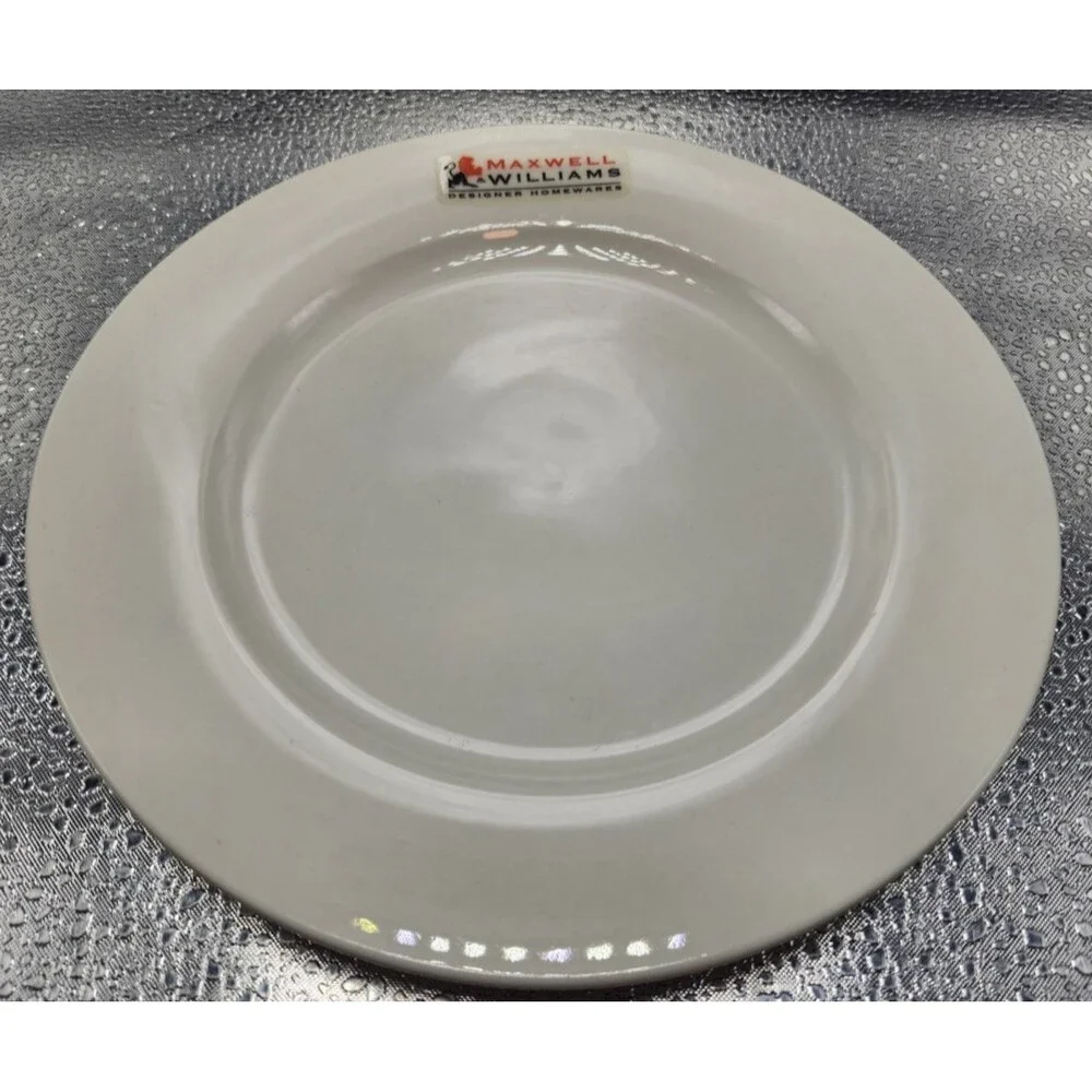 MAXWELL & WILLIAMS SALAD/DESSERT PLATE WHITE (Set of 4) READ!!